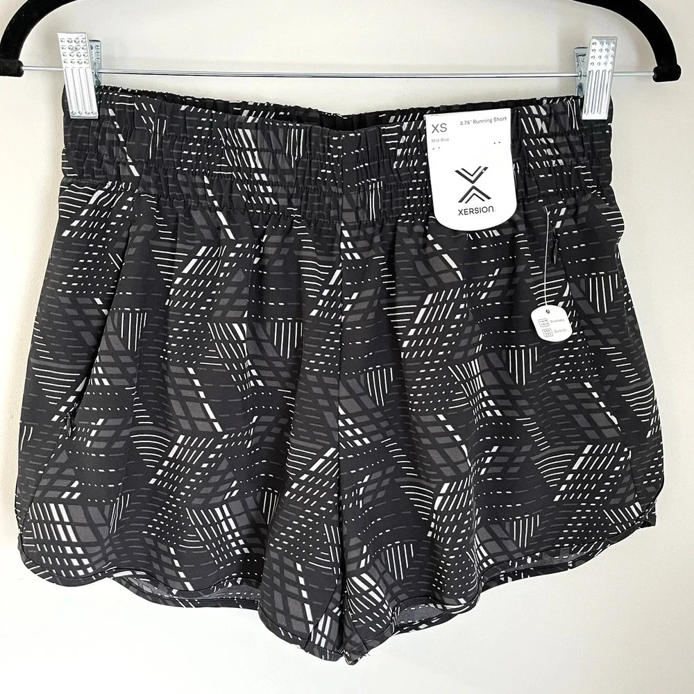 Xersion Active‎ Shorts Womens XS Black Lined Geometric Print Drawstring NWT
